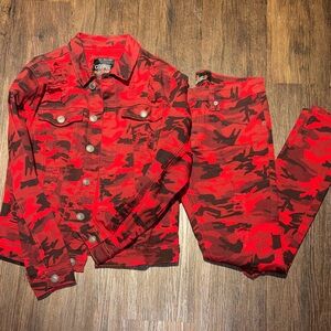 Stylish Red and Black Camo Men's Jacket and Pants Set